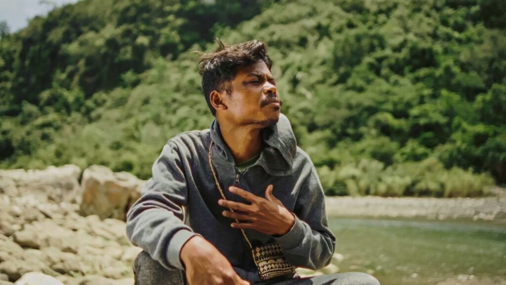 A community leader speaks about the dangers of the proposed dam. Still from Kaliwa, used with permission by Jade Ora-a.